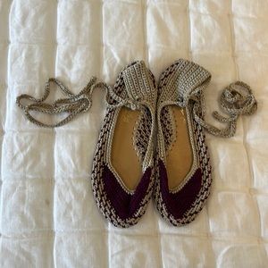 Painted Bird crochet flats size 7